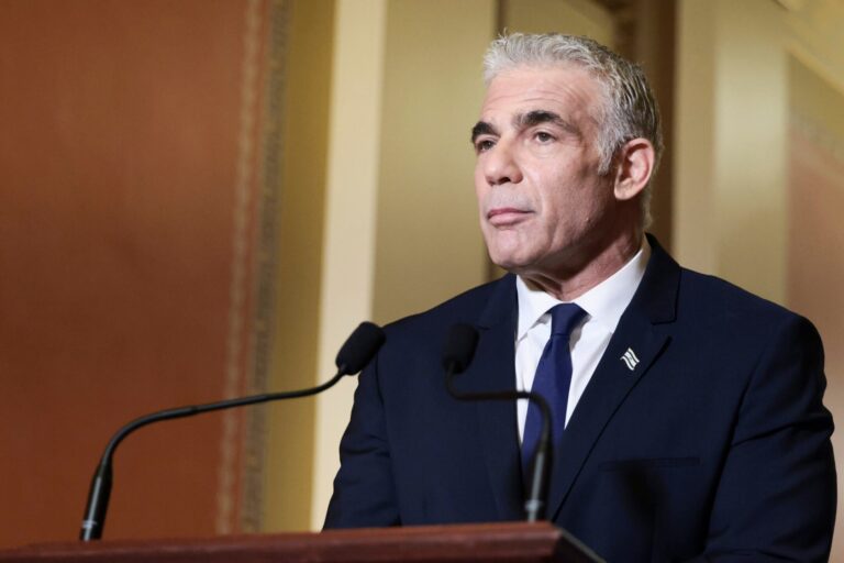 Dans son premier discours en tant que Premier ministre israélien, Yair Lapid appelle à endiguer l'extrémisme en politique