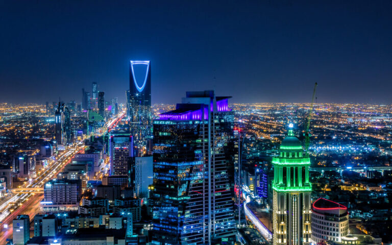 Des dizaines de personnalités israéliennes du monde des affaires et de la technologie visitent l'Arabie saoudite - rapport