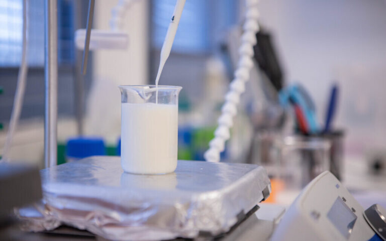 L'israélien Remilk va ouvrir la "plus grande" usine de lait sans vache au Danemark