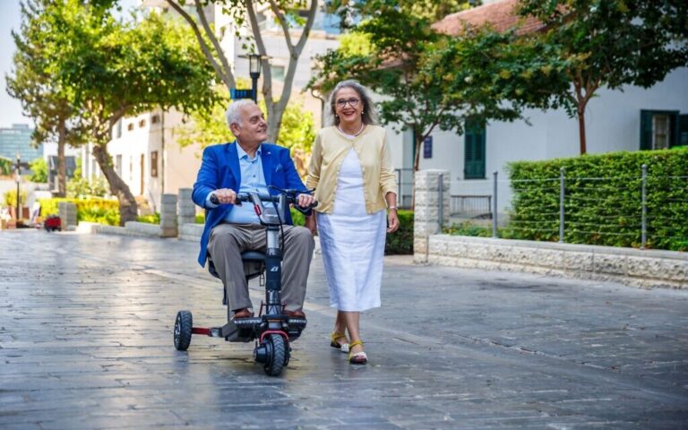 Cette startup israélienne va changer votre opinion sur les scooters de mobilité