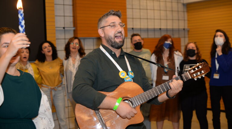 Avec un faible nombre de cas, Israël voit le plus grand festival de Limmud au monde depuis le début de la pandémie