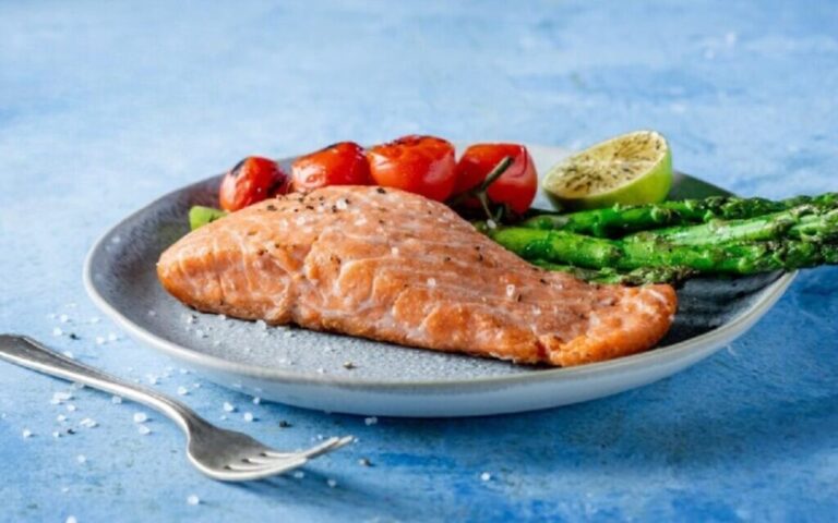 Une start-up israélienne dévoile un filet de saumon végétal imprimé en 3D