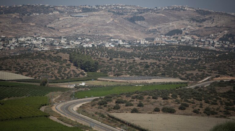 3 Israéliens arrêtés après une attaque de colons qui a blessé 12 Palestiniens