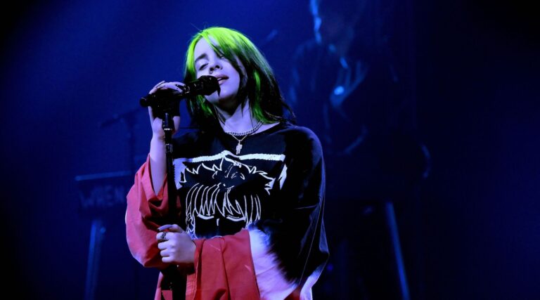 Billie Eilish fait la promotion de son nouvel album auprès des Israéliens et s'attire la colère des réseaux sociaux