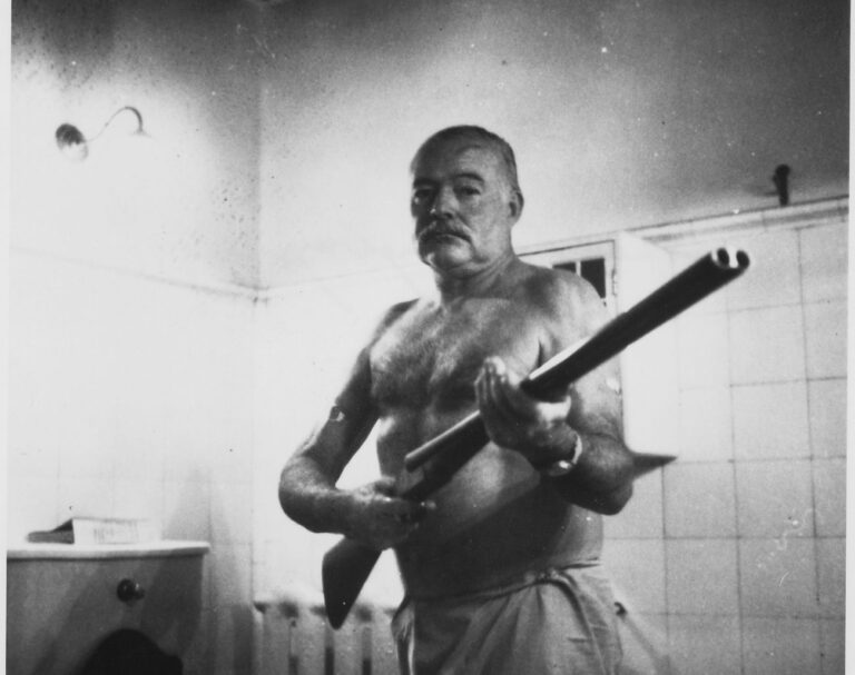 Ernest Hemingway était un grand écrivain.  Il était aussi antisémite