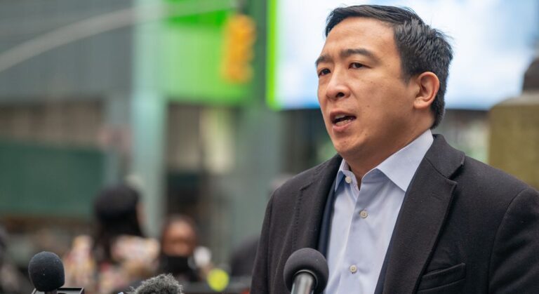 Interview : Les amis d'Andrew Yang ont façonné sa compréhension des New-Yorkais juifs