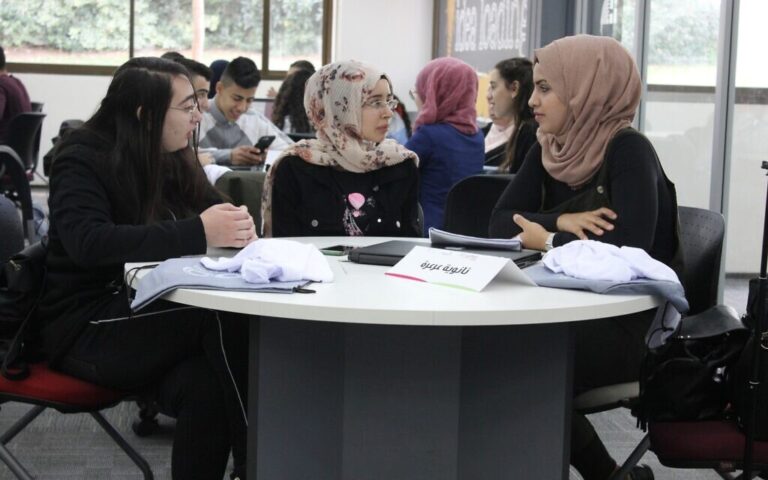 Israël lance un programme de 70 millions de dollars pour promouvoir l'entrepreneuriat technologique dans la communauté arabe