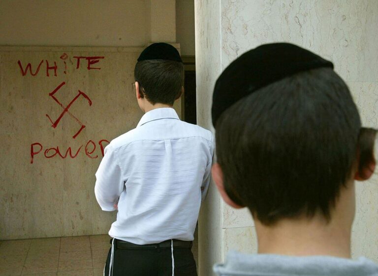 Les "petits" cas d'antisémitisme sont un signe de la gravité du problème