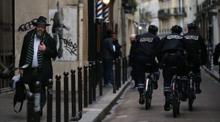 Un Juif traité de "sale juif" battu jusqu'à perdre connaissance dans un ascenseur à Paris
