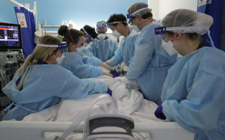 Un médicament israélien réduit les décès dus au COVID de 70 % dans une petite étude, selon la société