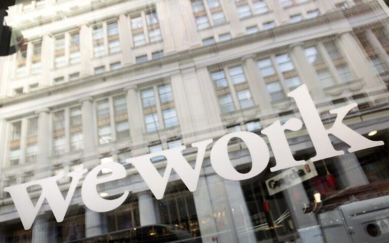 2 ans après l'annulation du lancement public, WeWork remanié fait ses débuts au Nasdaq
