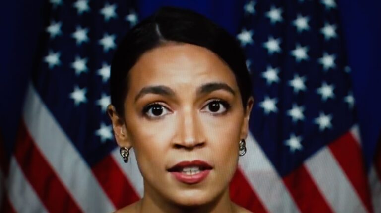 Alexandria Ocasio-Cortez qualifie Israël d'État d'apartheid