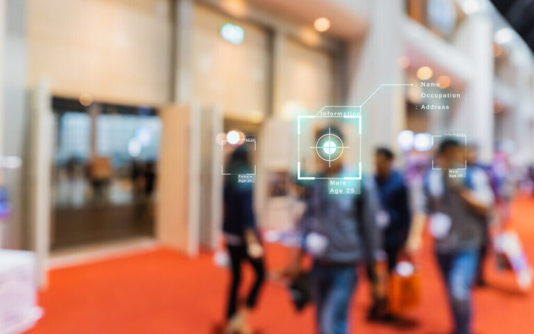 Des chercheurs israéliens contournent la reconnaissance faciale en utilisant des modèles de maquillage générés par l'IA