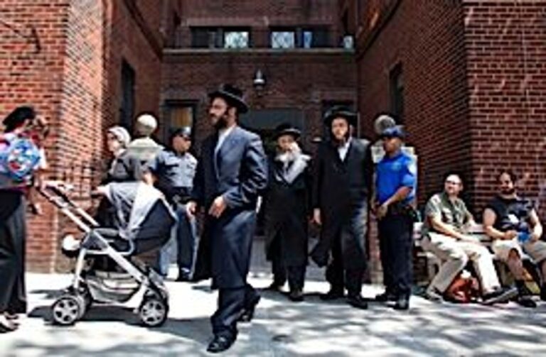 Des juifs orthodoxes de Brooklyn agressés et poursuivis dans une série d'attaques nocturnes