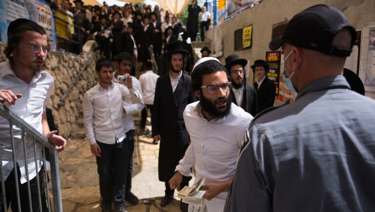 Ouverture d'une enquête sur la catastrophe de Meron, le contrôleur de l'État israélien cite des avertissements antérieurs sur la sécurité du site