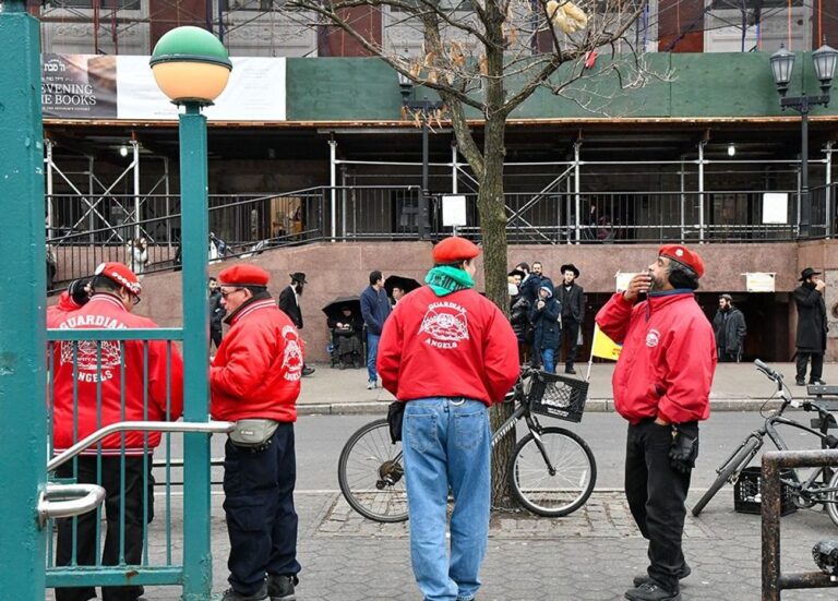 Photos : les anges gardiens lancent des patrouilles à Brooklyn après l'augmentation des attaques antisémites