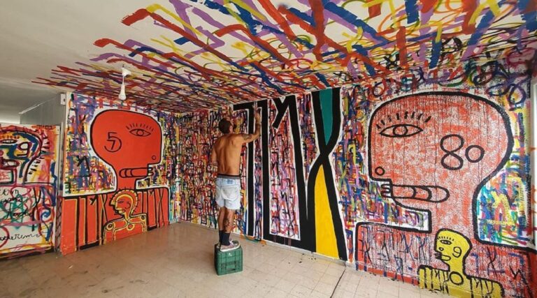 Il a grandi dans l'une des favelas les plus violentes de Rio.  Aujourd'hui, il est un artiste en pleine ascension en Israël.