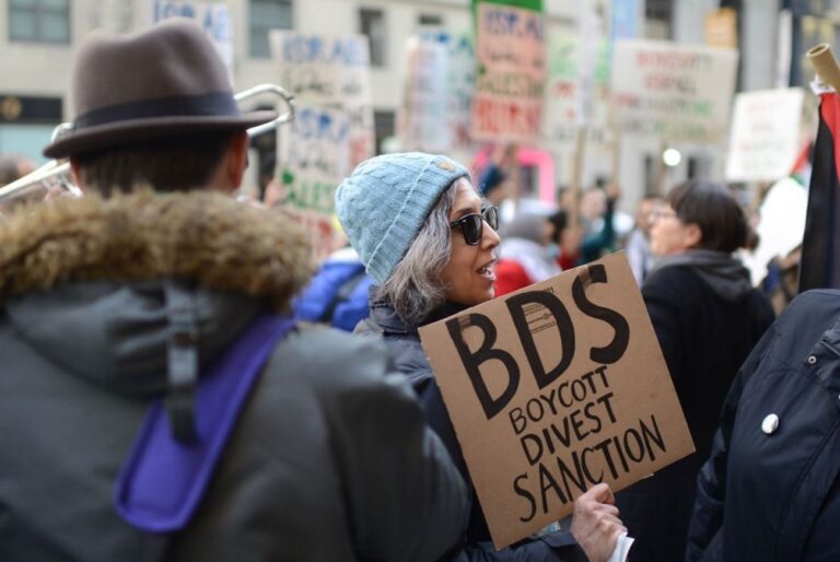 À qui revient la définition de l'antisémitisme ?
