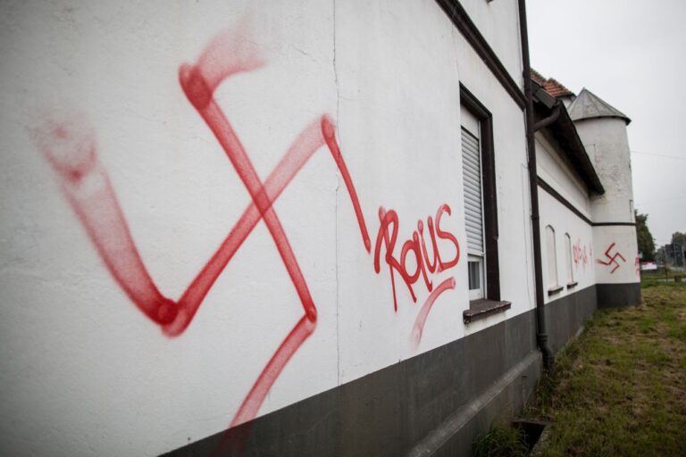 Adopté par les juifs orthodoxes en Amérique, WhatsApp submergé par les nazis en Allemagne