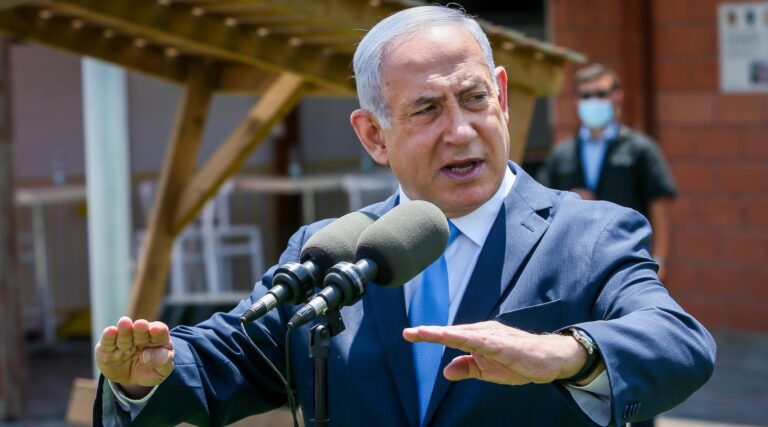 Benjamin Netanyahu : La décision de justice crée le danger qu'Israël soit « envahi » par de « faux » convertis d'Afrique