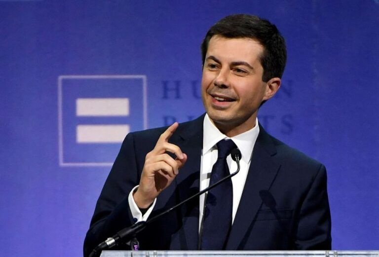 Buttigieg accusé d'antisémitisme après avoir dénoncé l'influence d'Adelson