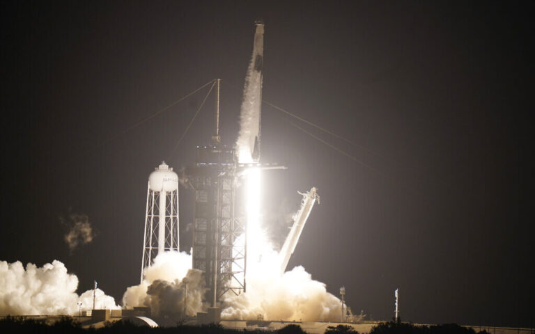 Des antennes et des nanoparticules refroidissant la lumière du soleil remportent le premier prix spatial Floride-Israël