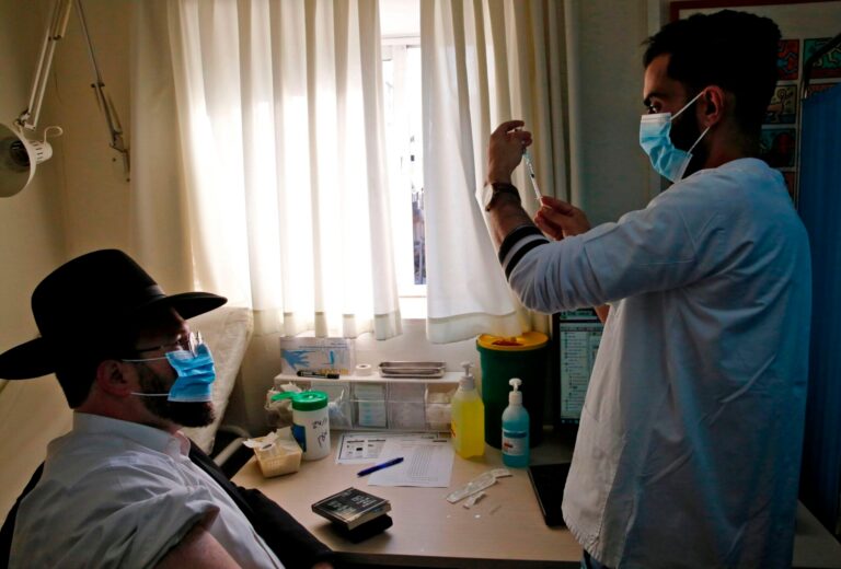 En Israël, 1 adulte orthodoxe haredi sur 132 de plus de 65 ans est décédé du coronavirus
