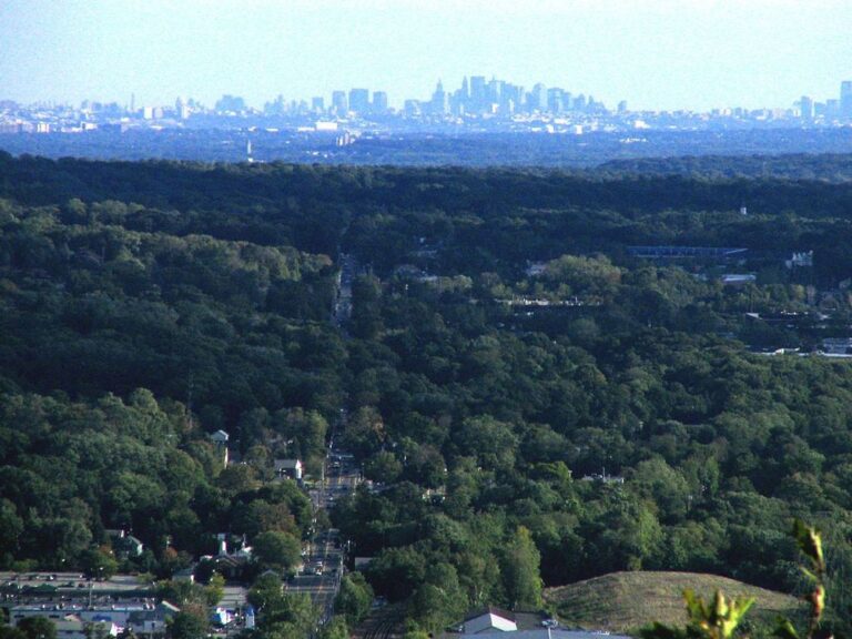 L'administration Trump aide une tribu à poursuivre la ville du NJ qui a adopté des lois antisémites