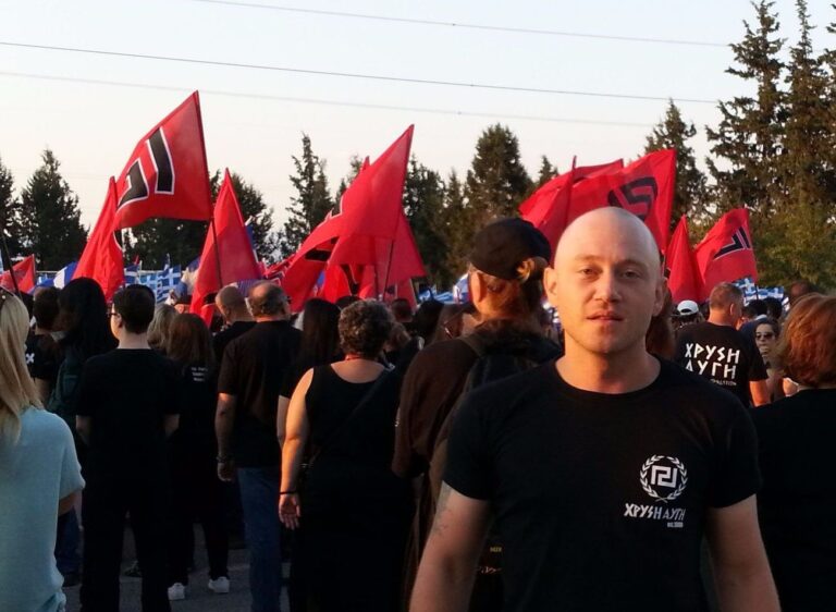 Le néonazi Andrew Anglin est toujours sur Twitter malgré l'interdiction - et maintenant nous savons où