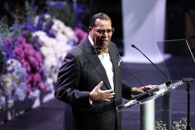Le tweet antisémite de Farrakhan est supprimé après le changement de politique de Twitter