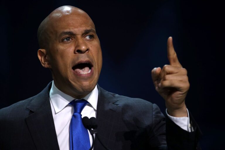 REGARDER : Cory Booker répond au commentaire de Trump sur les « juifs déloyaux » – avec A D'var Torah