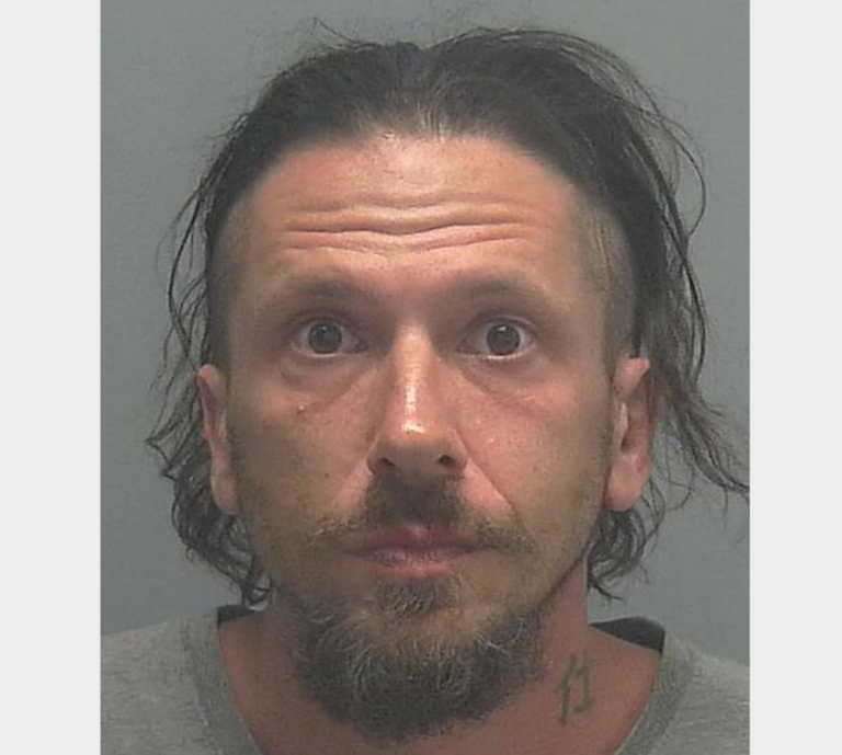 Un homme de Floride arrêté pour avoir menacé de tuer des Juifs