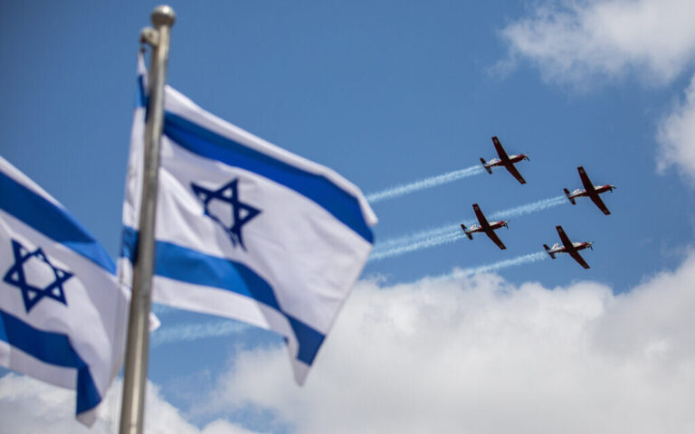 Israeli air force aerobatic team fly during a military training for the upcoming Israel's 73rd Independence day in Jerusalem, on April 12, 2021 (Photo by Yonatan Sindel/Flash90)