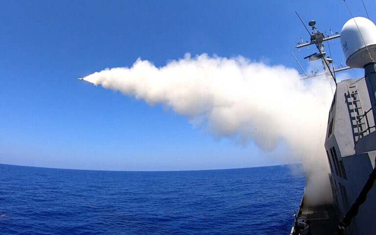 IAI s'associe à Thales pour fournir à la Royal Navy britannique des missiles avancés