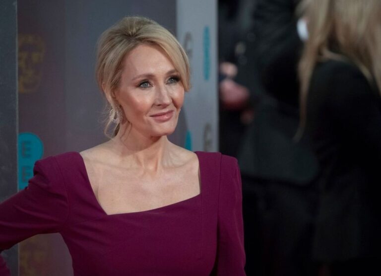 JK Rowling dénonce l'antisémitisme britannique sur Twitter