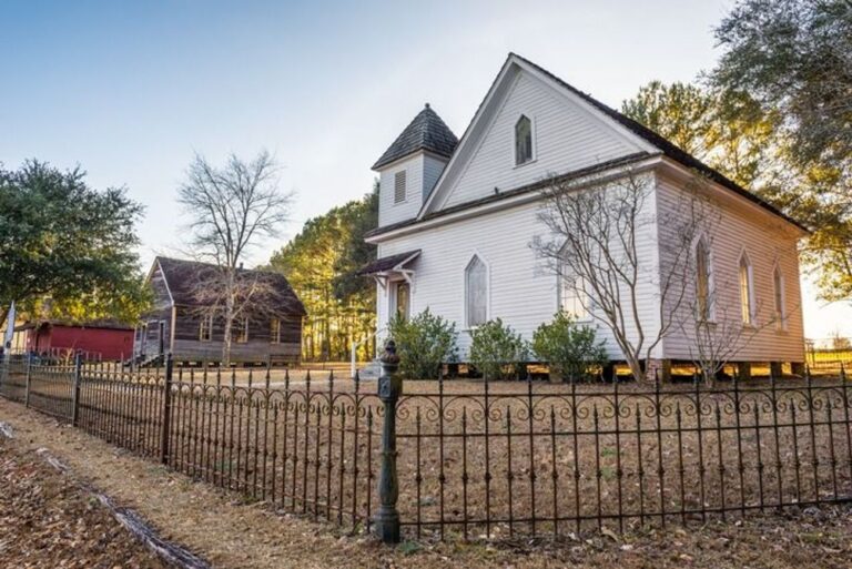 Le plan d'un millionnaire pour reconstruire une communauté juive de l'Alabama pourrait se diriger vers le sud