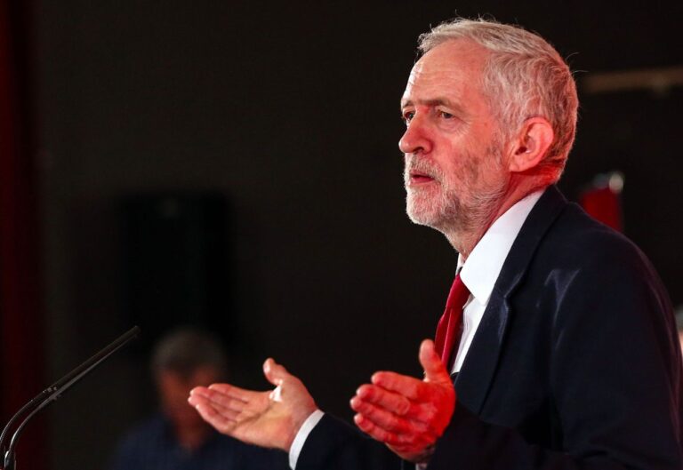 Les informations manquantes qui disculpent Jeremy Corbyn