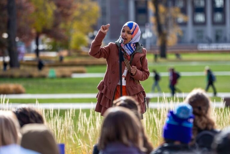 Pour les Juifs, l'attaque d'Ilhan Omar contre les "allégeances" à Israël n'est que trop familière