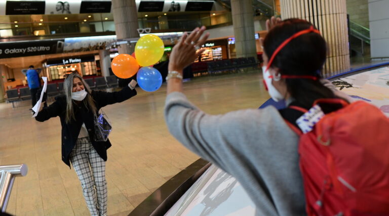 Test de dépistage rapide du COVID-19 développé en Israël pour être utilisé dans les principaux aéroports européens