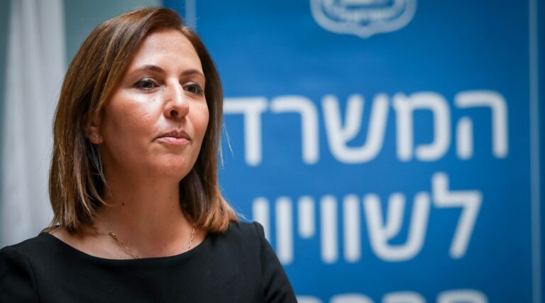 Un député israélien infecté par le COVID-19 accusé d'avoir enfreint les règles de confinement