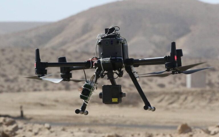 Dans le "premier", un drone de livraison arrive à destination en Israël sans signal GPS