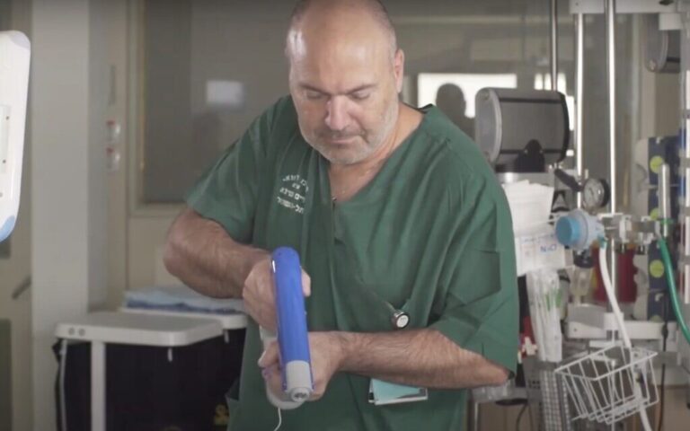 La technologie israélienne de pulvérisation sur la peau a des brûlures en Europe, l'Inde couverte - rapport