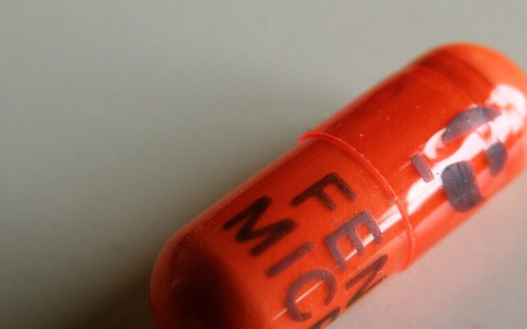 Une étude israélienne montre qu'un médicament anti-lipidique générique peut étouffer la gravité du COVID-19