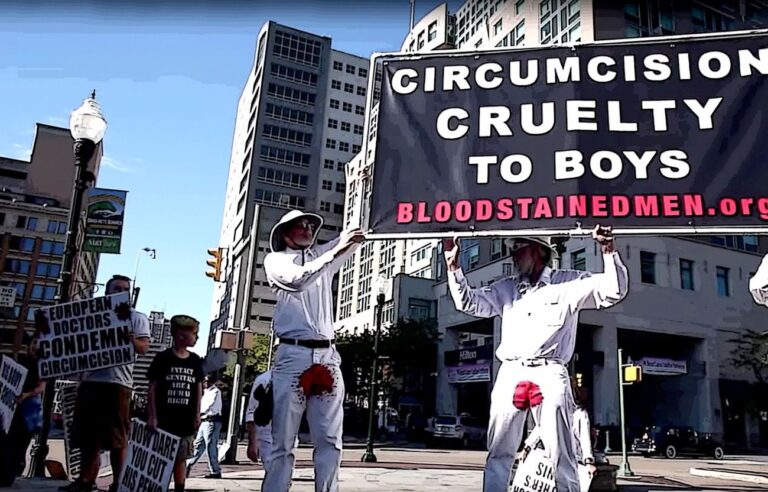 Les militants anti-circoncision font plus de bruit.  Feront-ils une différence ?