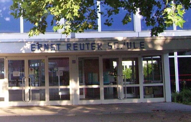 Des étudiants arabes allemands disent à un camarade de classe juif que "Hitler était bon"