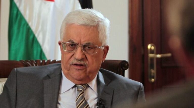 Mahmoud Abbas : les Juifs ont causé l'Holocauste avec leur "comportement social"