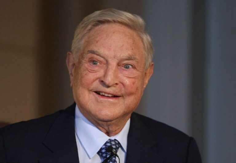 Soros : les allégations de coopération nazie sont une « fabrication totale »