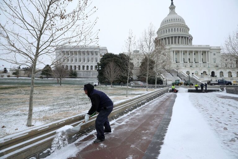 Un conseiller de DC s'excuse d'avoir affirmé que les Juifs contrôlent la météo