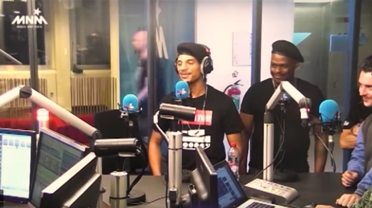 Un rappeur belge partage des opinions et des paroles antisémites sur une radio publique