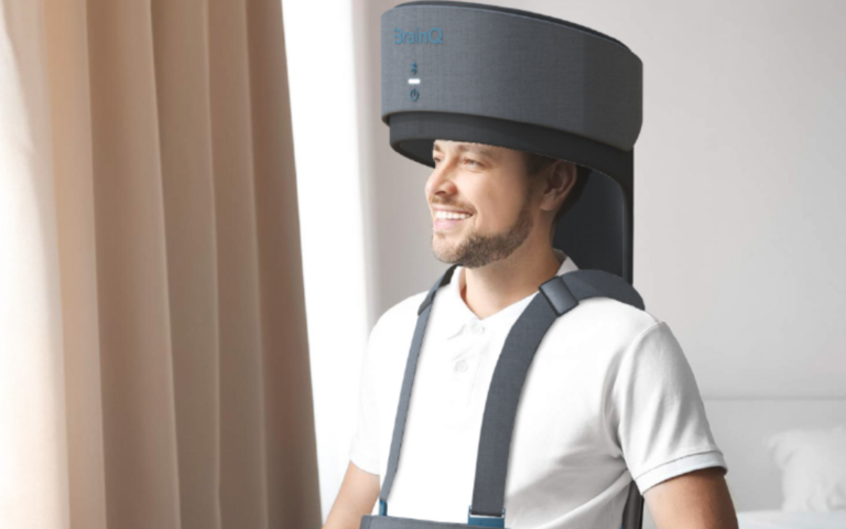 Une étude de 25 patients victimes d'un AVC montre que la thérapie par ondes de BrainQ peut réduire l'invalidité